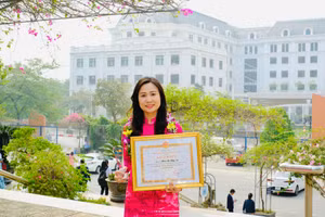 Cô Phan Thị Thúy An tâm niệm, danh hiệu được trao là thuộc về tập thể nhà trường cùng sự đồng hành của các bậc phụ huynh học sinh. 