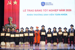 Sinh viên theo học tại Học viện Ngân hàng trong lễ trao bằng tốt nghiệp năm 2026. Ảnh: NTCC.