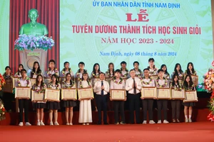 Năm học 2023-2024, ngành Giáo dục tỉnh Nam Định vẫn duy trì được chất lượng giáo dục toàn diện, mũi nhọn. Ảnh: Đình Tuệ. 