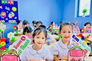 Trẻ lớp 1 tại Hà Nội hân hoan chuẩn bị chào đón năm học mới 2025-2026. 