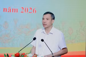 Ông Nguyễn Trung Thuận - Bí thư Đảng ủy, Chủ tịch HĐND xã An Khánh phát biểu tại hội nghị. 