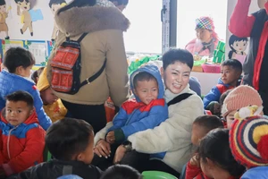 Tết sẻ chia lan tỏa những tấm lòng nhân ái vì một tương lai tốt đẹp hơn cho trẻ em vùng cao.