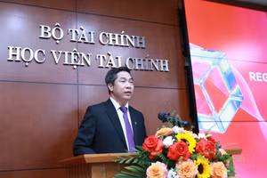 NGƯT. PGS.TS Nguyễn Đào Tùng phát biểu tại tọa đàm.