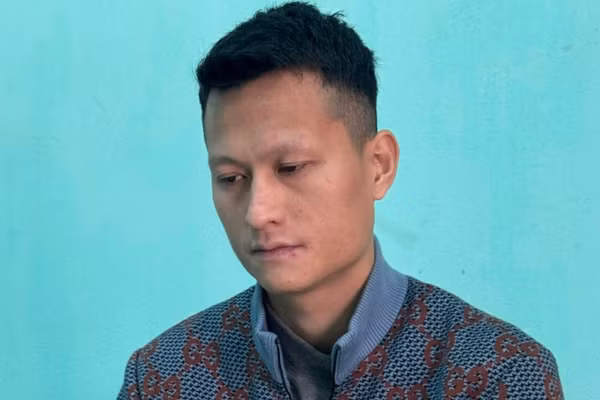 Mai Văn Tới tại cơ quan Công an.