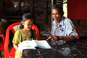 Đời sống các hộ đồng bào DTTS trên địa bàn tỉnh Cà Mau từng bước được cải thiện.