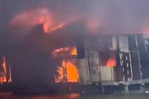 Hiện trường vụ cháy nhà.