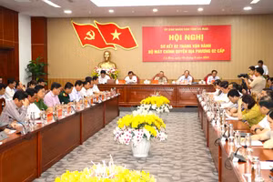 Quang cảnh hội nghị sơ kết 2 tháng vận hành bộ máy chính quyền địa phương 2 cấp.