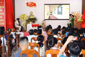 Sự kiện truyền thông Thay đổi nếp nghĩ, cách làm tại phường An Xuyên (Cà Mau).