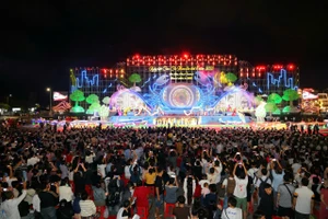 Không gian lễ khai mạc Ngày hội Cua Cà Mau.