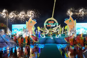 Hoạt động văn nghệ chào mừng Ngày hội Tinh hoa ẩm thực Cà Mau.