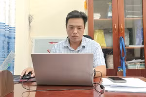 Anh Nguyễn Huỳnh Anh, cán bộ phụ trách giáo dục xã Tân Lộc, Cà Mau.