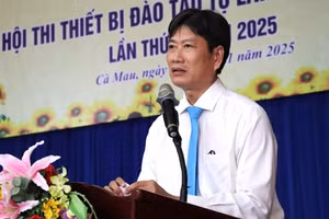 TS Đặng Trí Thủ, Phó Giám đốc Sở GD&ĐT Cà Mau là một trong 24 cá nhân được đề nghị xét tặng danh hiệu "Nhà giáo ưu tú" tỉnh Cà Mau đợt này.