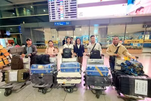 Nhiều bạn trẻ Cà Mau lên đường đi nước ngoài lao động.