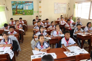 Một lớp học tại Trường PTDTNT THCS Danh Thị Tươi (Cà Mau).