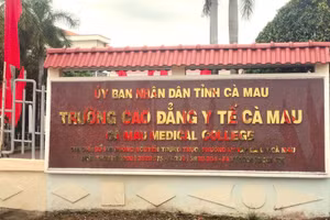 Trường Cao đẳng Y tế Cà Mau.