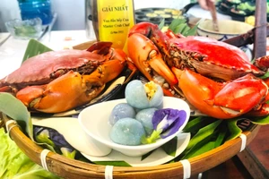 Món chè cua được trưng bày tại Ngày hội Cua Cà Mau.