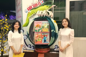 Tờ Báo tường học đường đạt giải A của Trường THPT Phú Hưng.