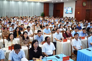 Đại biểu dự hội nghị.