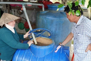 Đường ống được lắp tận nhà nhưng không có nước sử dụng.