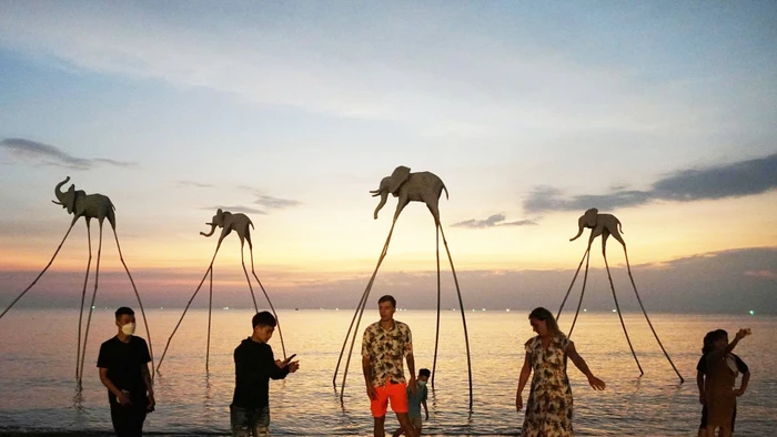 Du lịch được coi là điểm sáng trong tổng thể phát triển kinh tế - xã hội của tỉnh An Giang. Ảnh: Yến Phương