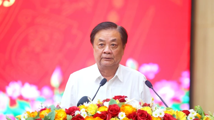 Phó Chủ tịch Quốc hội Lê Minh Hoan phát biểu tại Hội thảo.