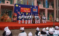Ngày thơ của thầy, trò vùng cao ảnh 3 Ngày thơ của thầy, trò vùng cao ảnh 3