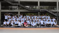 Hàng trăm tân học sinh 'cháy' cùng điệu nhảy flashmob
