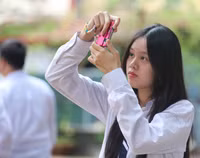Học sinh THPT Hà Nội hân hoan tựu trường
