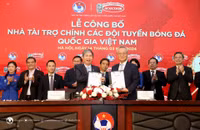 Đội tuyển Việt Nam giao lưu cùng các em nhỏ 4 làng SOS Hà Nội