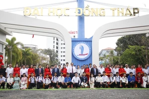 Trường Đại học Đồng Tháp khánh thành Cổng A, công trình được xem là biểu tượng khát vọng.