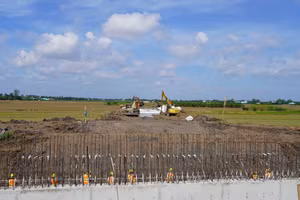 Tỉnh Đồng Tháp hiện thi công nhiều công trình giao thông trọng điểm, phục vụ phát triển kinh tế - xã hội. Ảnh minh họa.