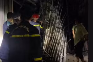 Cháy chợ, thiêu rụi 9 ki ốt tại Đồng Tháp.