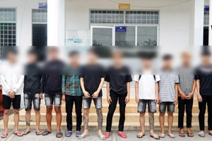 Các đối tượng liên quan đến hành vi chém người gây thương tích. Ảnh: Phước Thanh.