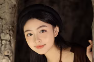 Con gái Quyền Linh xinh đẹp như bước ra từ truyện cổ tích 