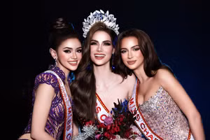 Sắc vóc nổi bật của mỹ nhân 26 tuổi đăng quang Miss Charm 2025