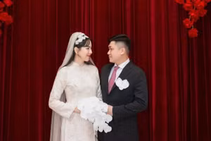 MC Mai Ngọc công khai dung mạo chú rể