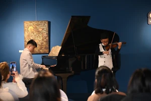 Lan tỏa trái tim thiện nguyện tại buổi hòa nhạc gây quỹ cho trẻ em vùng khó khăn