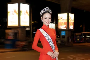 Á hậu 3 Miss Intercontinental 2024 Khánh Linh rạng rỡ về nước