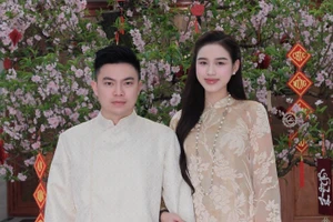 Chồng trúng cử đại biểu HĐND tỉnh Quảng Trị khóa IX, Hoa hậu Đỗ Hà phản ứng gây chú ý 