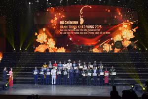 Hành trình khát vọng 2025 tôn vinh gương sáng học tập và làm theo lời Bác
