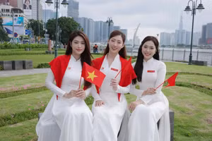 Hoa hậu Lương Thùy Linh khoe sắc trong tà áo dài, lan tỏa niềm tự hào dân tộc 