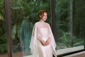 Bất ngờ vóc dáng thon gọn của Nhã Phương sau 1 tháng sinh con