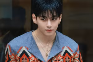 V (BTS) sánh cùng Ronaldo, Messi