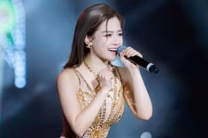 Dương Hoàng Yến bàng hoàng trước tin đồn qua đời vì liệt nửa mặt