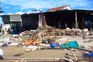'Chiến dịch Quang Trung' thần tốc tái thiết nhà cửa sau thiên tai tại miền Trung