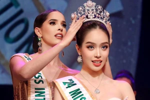 Thùy Tiên, Đỗ Thị Hà chúc mừng tân Miss International: ‘Tự hào quá Thủy ơi’