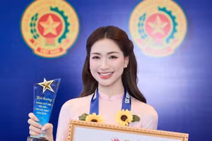 Hòa Minzy đón ‘tin vui' sau khi lọt top 10 Gương mặt trẻ Việt Nam tiêu biểu