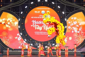 Thủ tướng yêu cầu thực hiện nếp sống văn minh, tiết kiệm trong Lễ hội Xuân