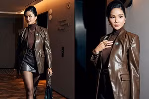 H'Hen Niê hút ánh nhìn với túi hiệu đắt đỏ, vóc dáng thon thả hậu sinh nở