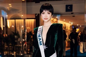 Hương Giang biến hóa ấn tượng tại Miss Universe, gây sốt với diện mạo cá tính